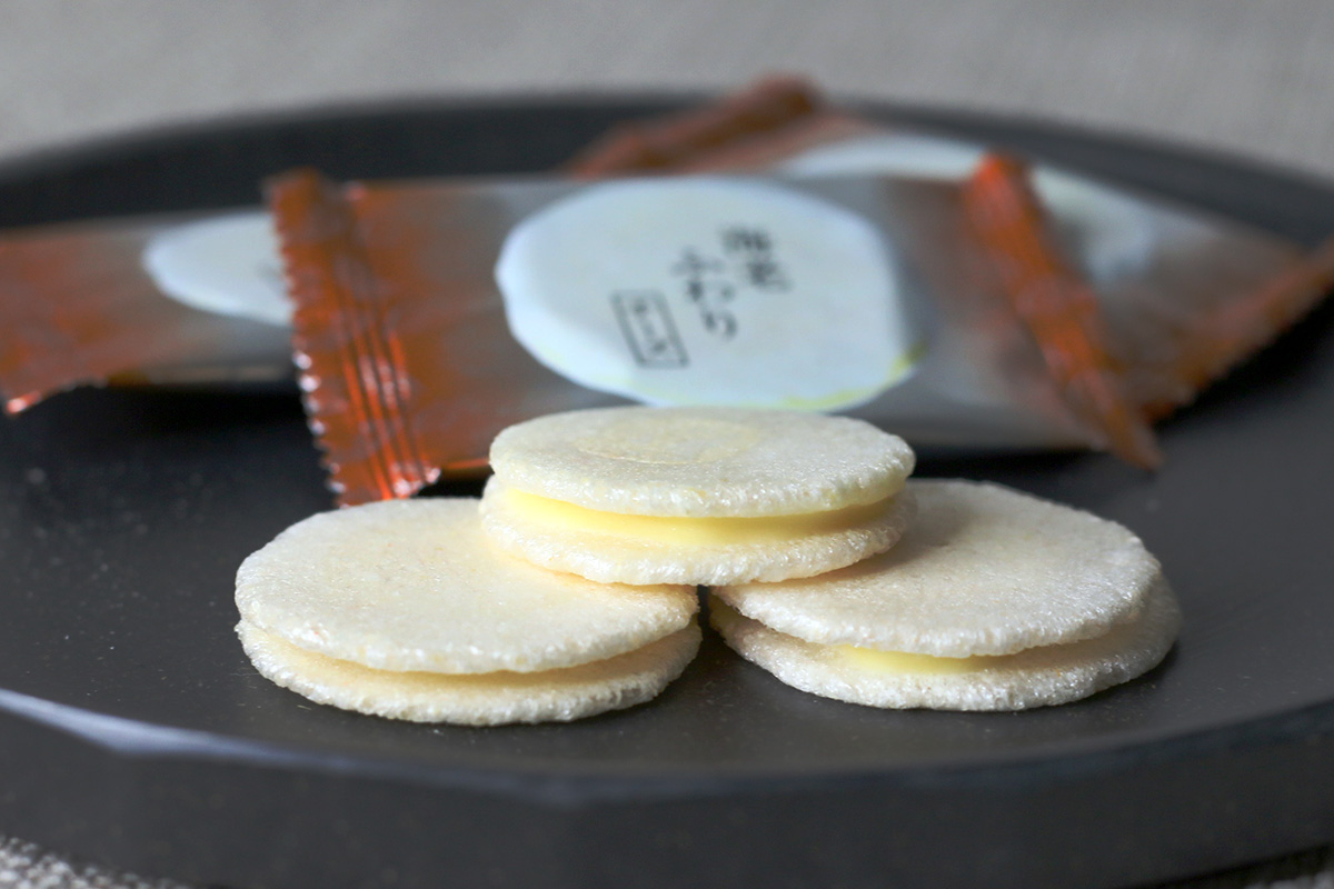 三喜屋　チーズえびせん（えびふわり）の写真（撮影：株式会社三喜屋）